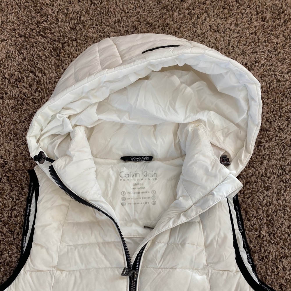 White Calvin Klein Performance Vest (Small)